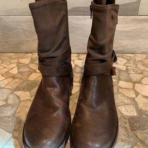 Carlos by Carlos Santana boots. Women's size 8.5. Used once indoors.